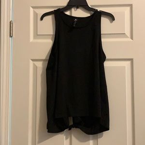 Yogilicious open back top